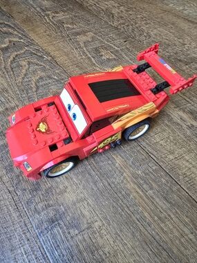 ​LEGO 8484 Cars 2 Ultimate Build Lightning McQueen & Guido Figure - Rare